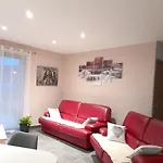 Maison Confortable A 80 M² Avec Jardin Spacieux *