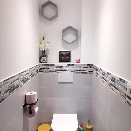 Maison Confortable A 80 M² Avec Jardin Spacieux *