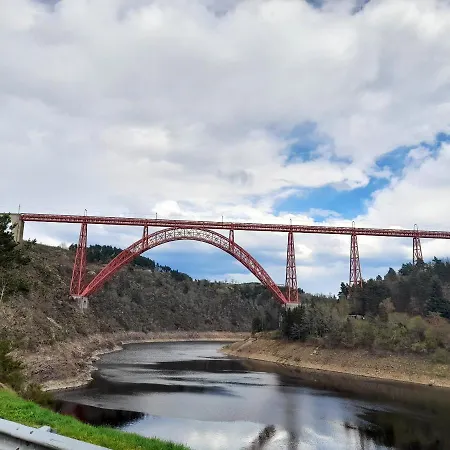 Hébergement de vacances Maison Confortable à 80 M² Avec Jardin Spacieux