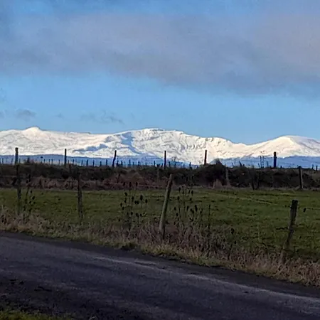 Maison Confortable à 80 M² Avec Jardin Spacieux *