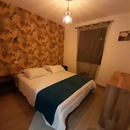 Maison Confortable A 80 M² Avec Jardin Spacieux Nyaraló Coltines